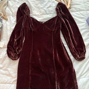 Aritzia Wilfred Novella Dress Truffle Velvet long sleeve